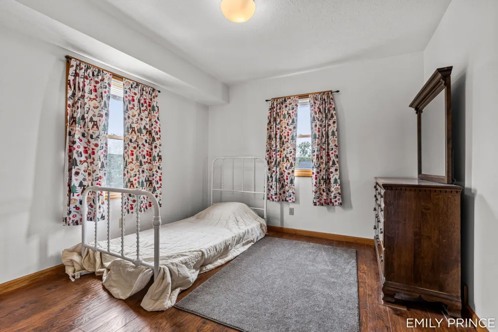 6301 Brookfield Court Hudsonville, MI 49426