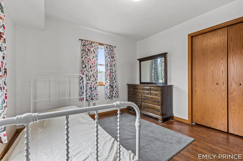 6301 Brookfield Court Hudsonville, MI 49426