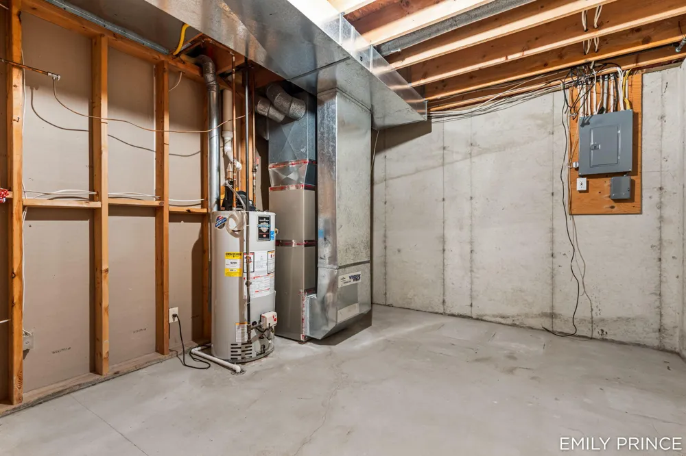 6301 Brookfield Court Hudsonville, MI 49426