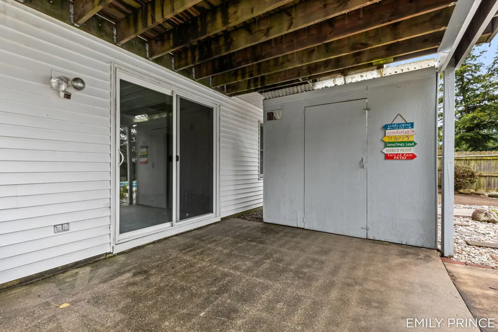6301 Brookfield Court Hudsonville, MI 49426