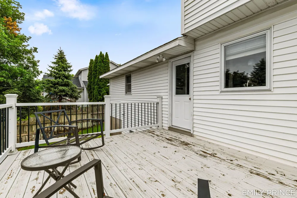 6301 Brookfield Court Hudsonville, MI 49426