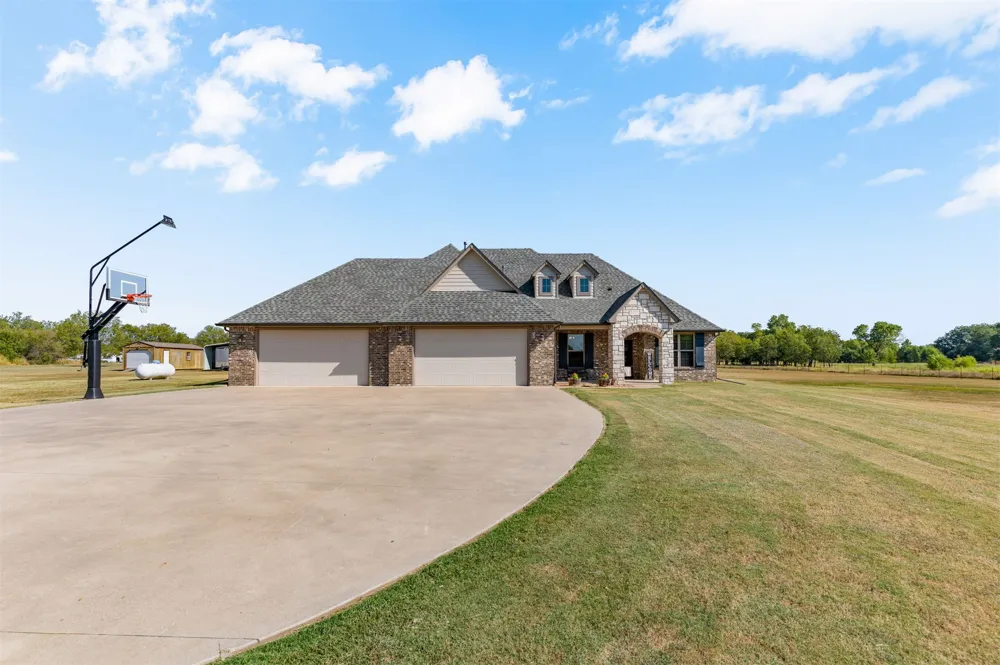 395724 W 4100 ROAD Skiatook, OK 74070