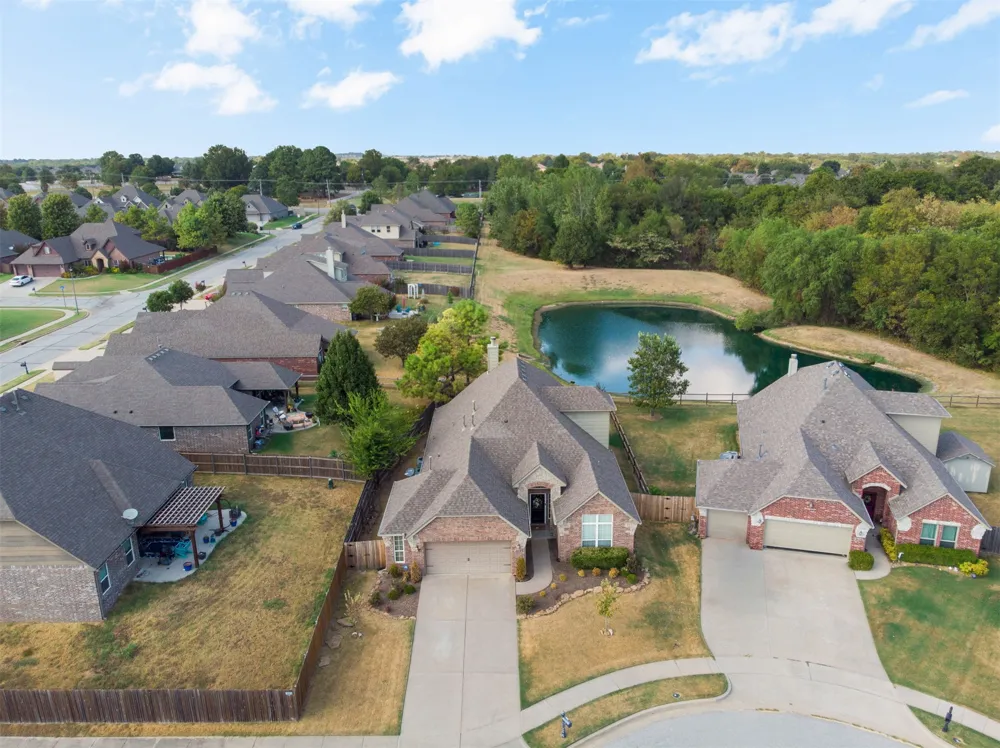 1612 E Phoenix Street Broken Arrow, OK 74011