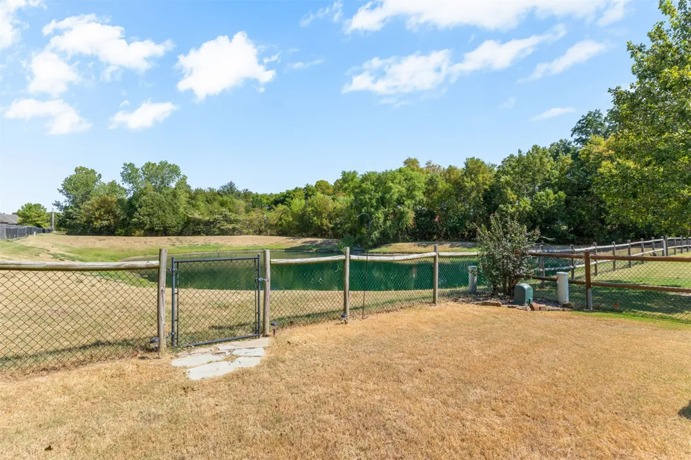 1612 E Phoenix Street Broken Arrow, OK 74011