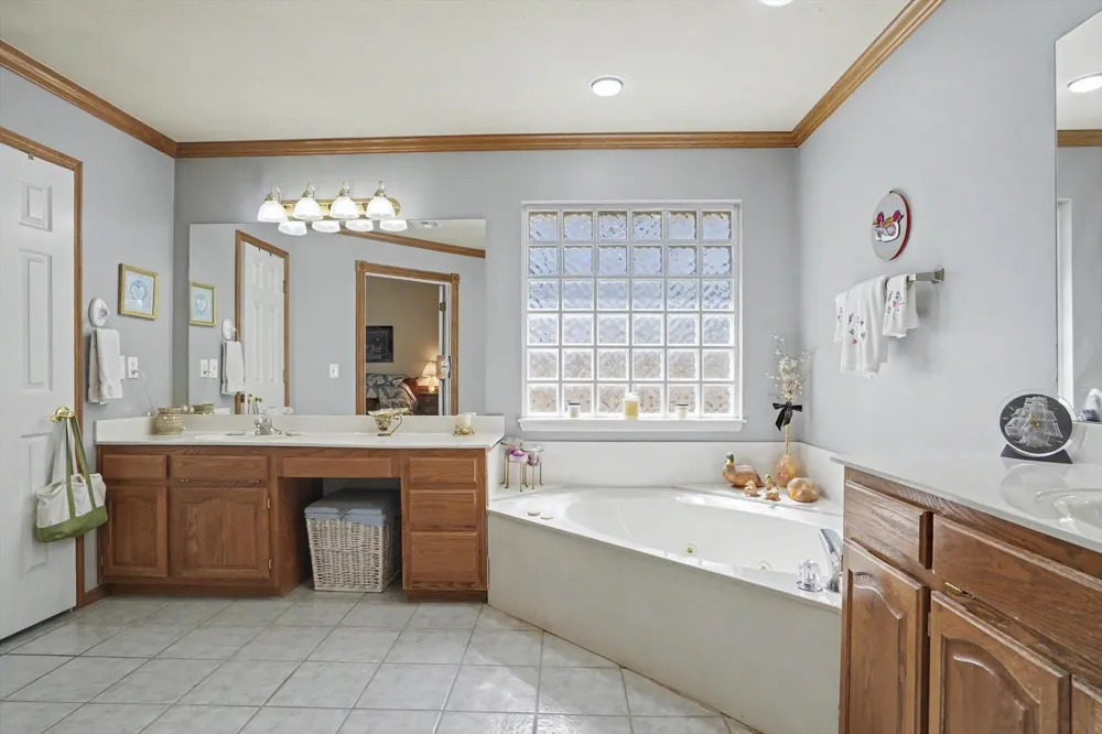 9023 S Hudson Avenue S Tulsa, OK 74137