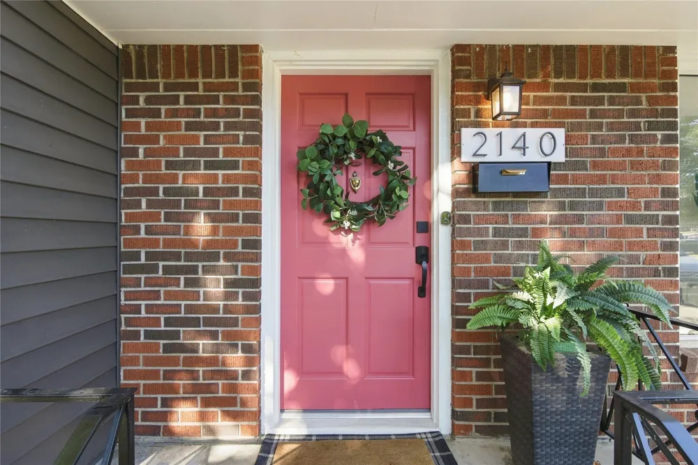 2140 S Columbia Avenue Tulsa, OK 74114