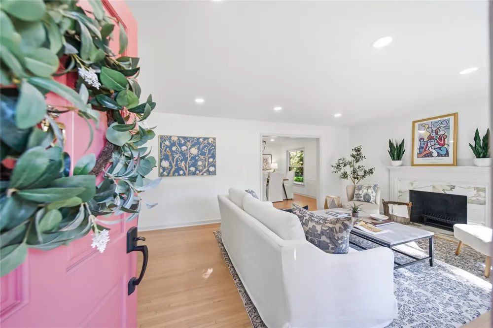 2140 S Columbia Avenue Tulsa, OK 74114