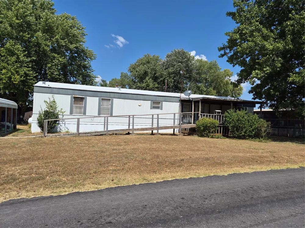 441055 E Cedar Crest Drive E Big Cabin, OK 74332