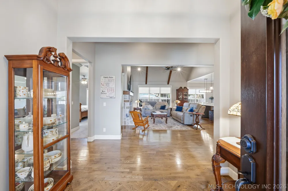 17 E 32nd Street Sand Springs, OK 74063