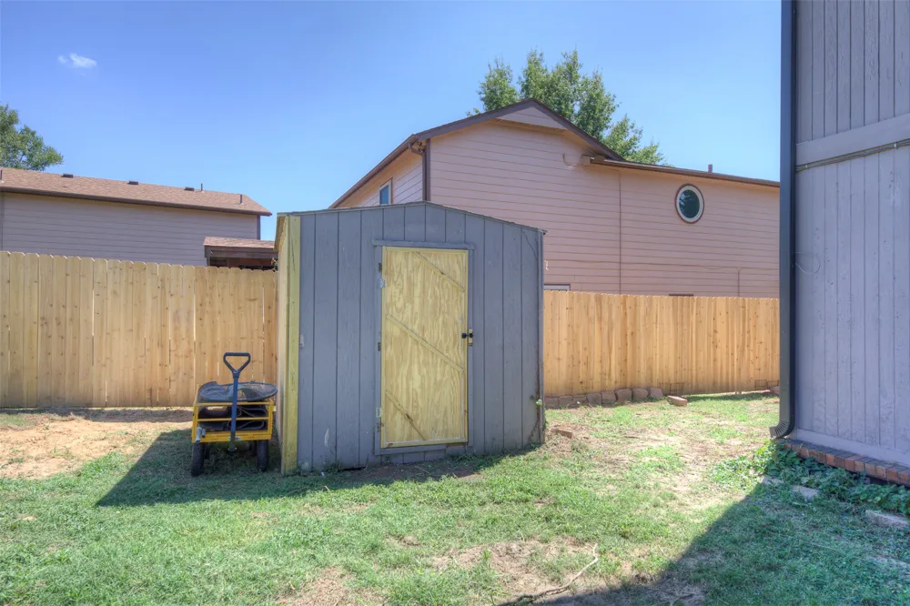 1803 E Denton Avenue Sapulpa, OK 74066
