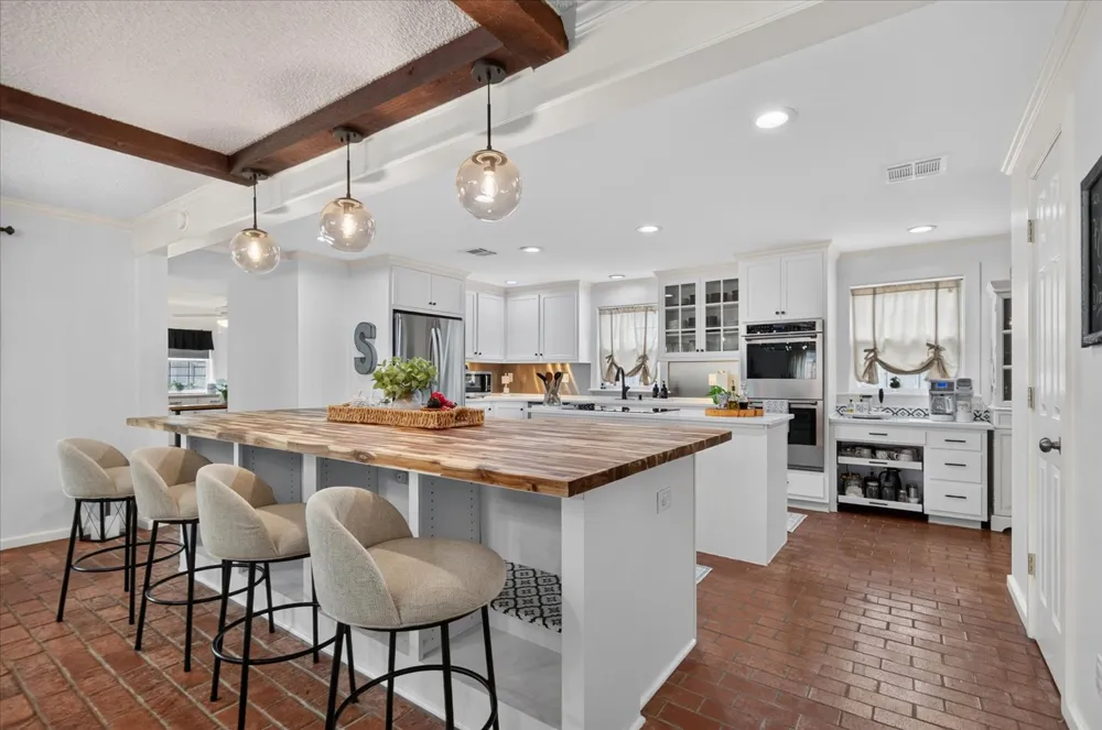 1727 S Johnstone Avenue Bartlesville, OK 74003
