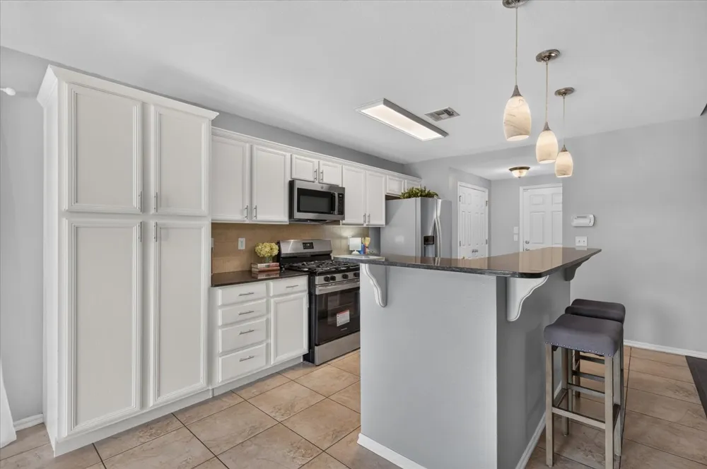 3017 Stonewall Drive Bartlesville, OK 74006