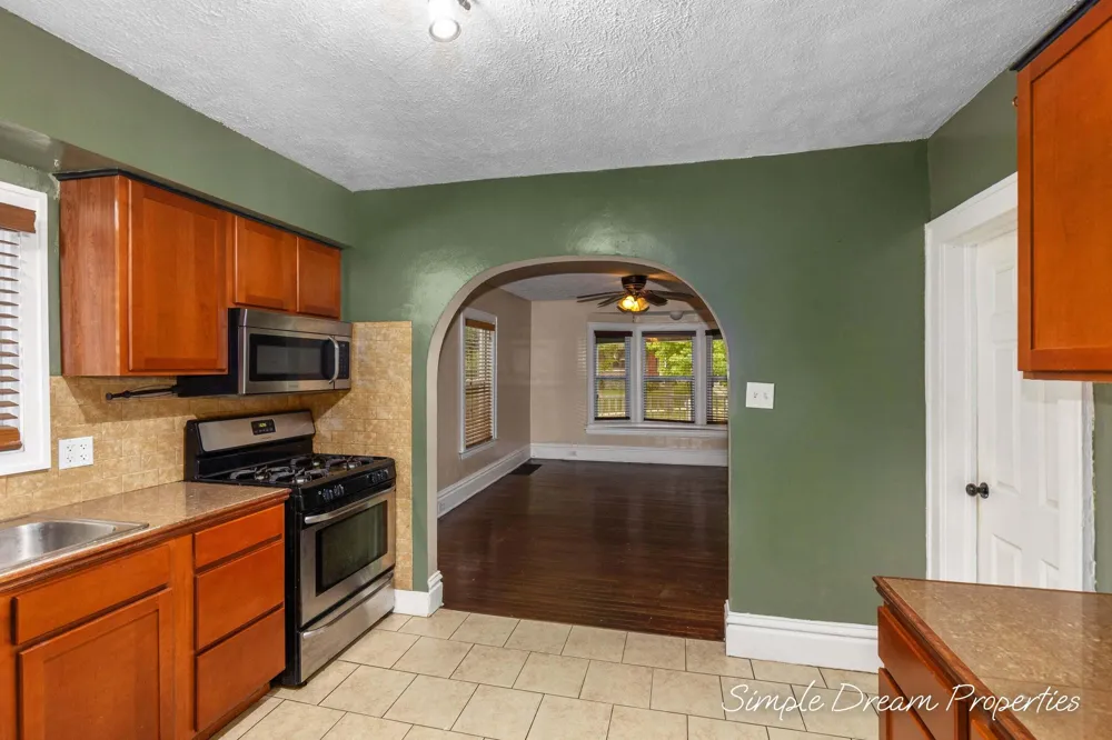 1103 Fountain Street NE Grand Rapids, MI 49503