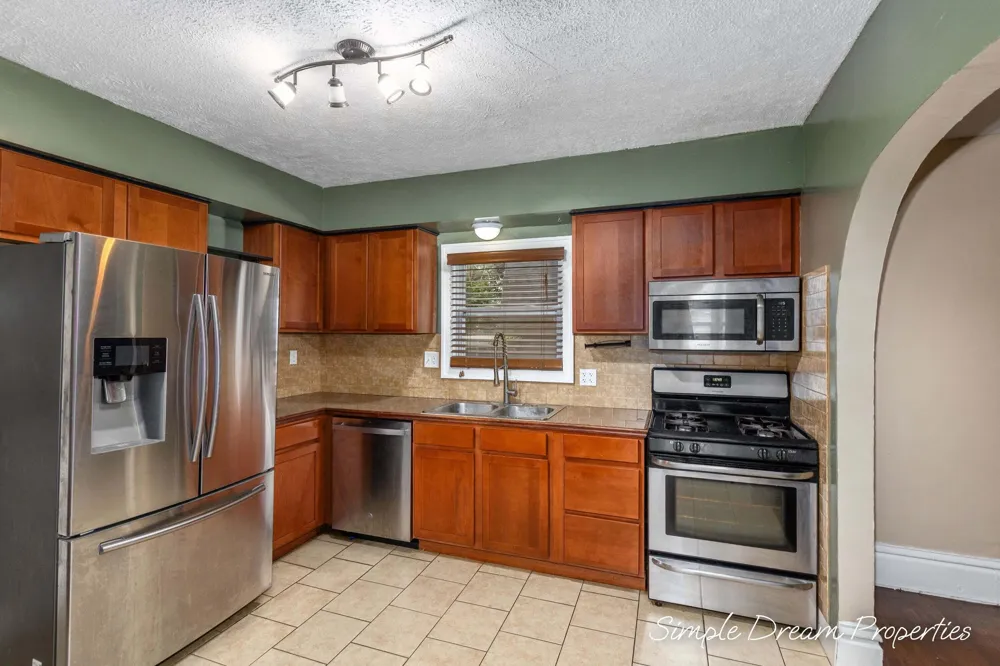 1103 Fountain Street NE Grand Rapids, MI 49503