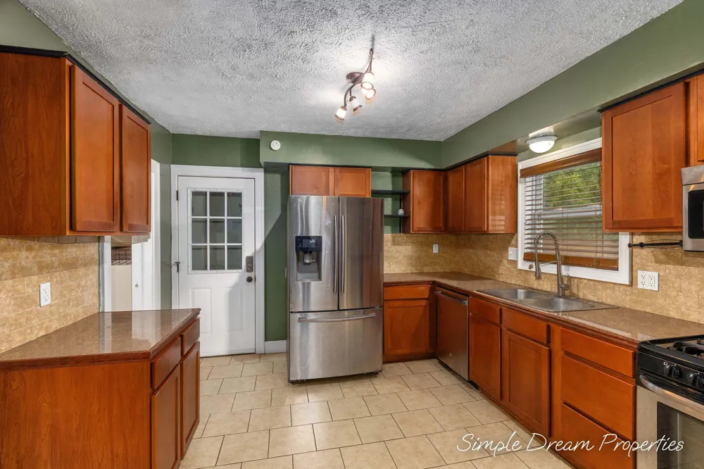 1103 Fountain Street NE Grand Rapids, MI 49503