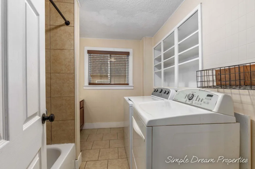 1103 Fountain Street NE Grand Rapids, MI 49503