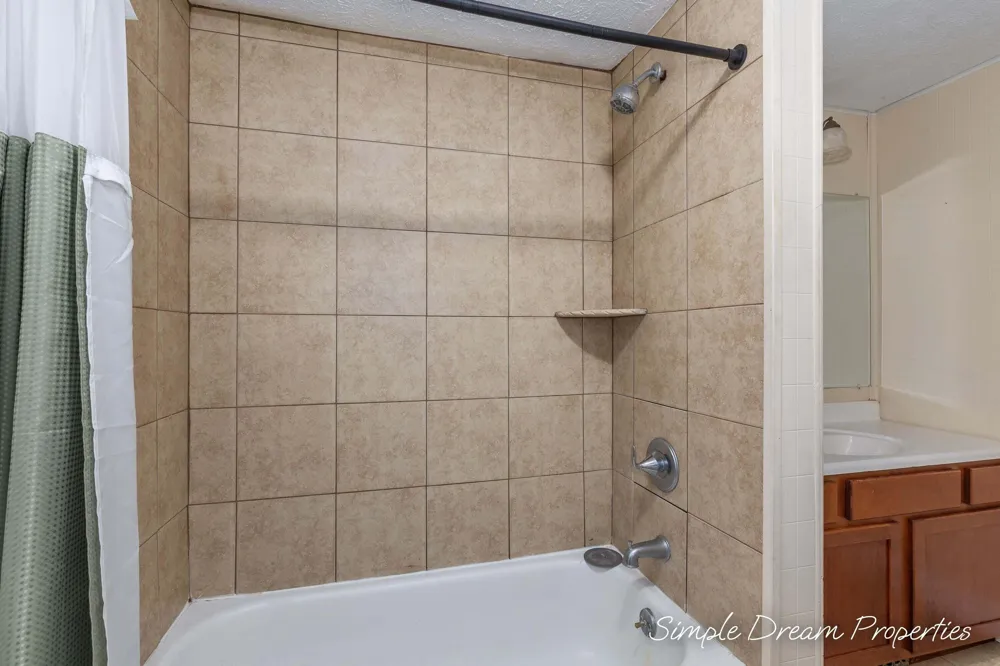 1103 Fountain Street NE Grand Rapids, MI 49503