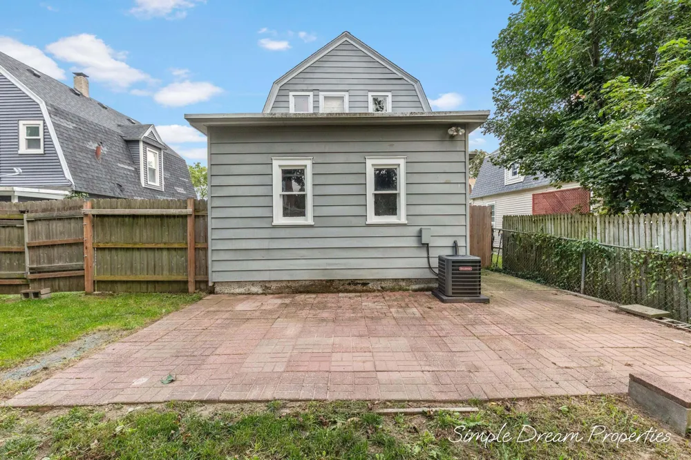 1103 Fountain Street NE Grand Rapids, MI 49503