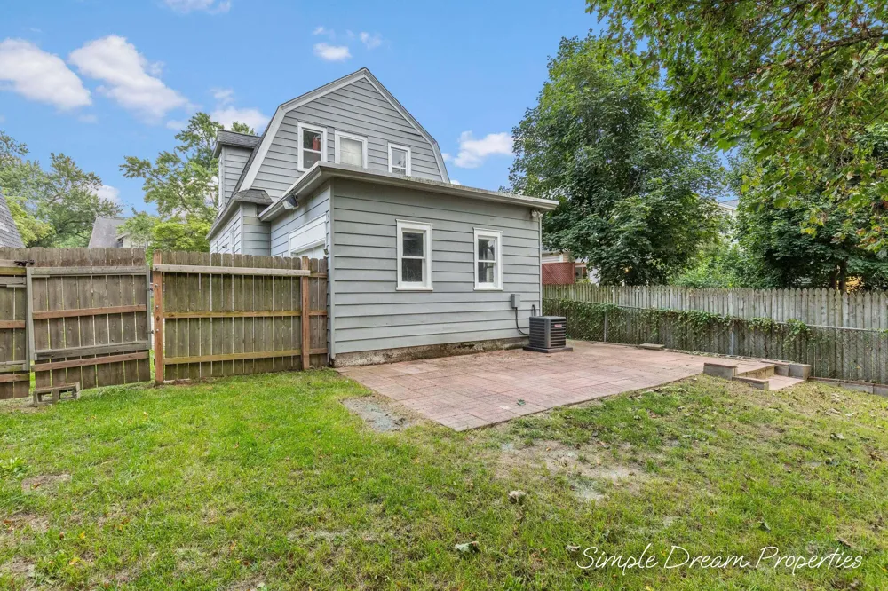 1103 Fountain Street NE Grand Rapids, MI 49503