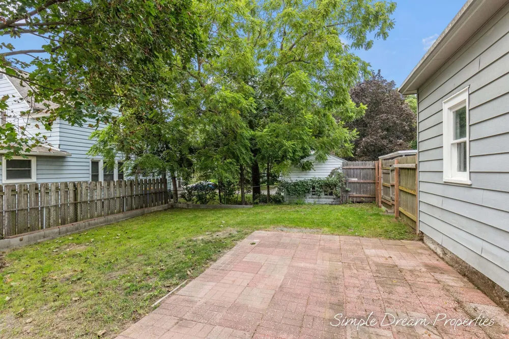 1103 Fountain Street NE Grand Rapids, MI 49503