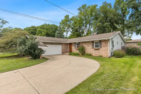 1727 Weymouth Drive SE