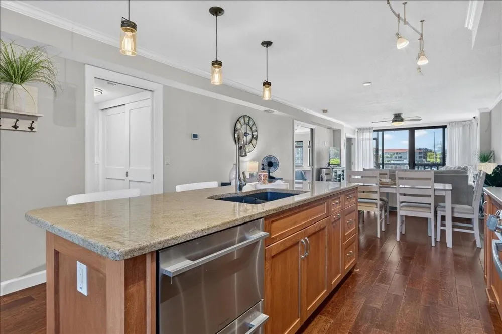 1805 MARINER DRIVE #51 Tarpon Springs, FL 34689