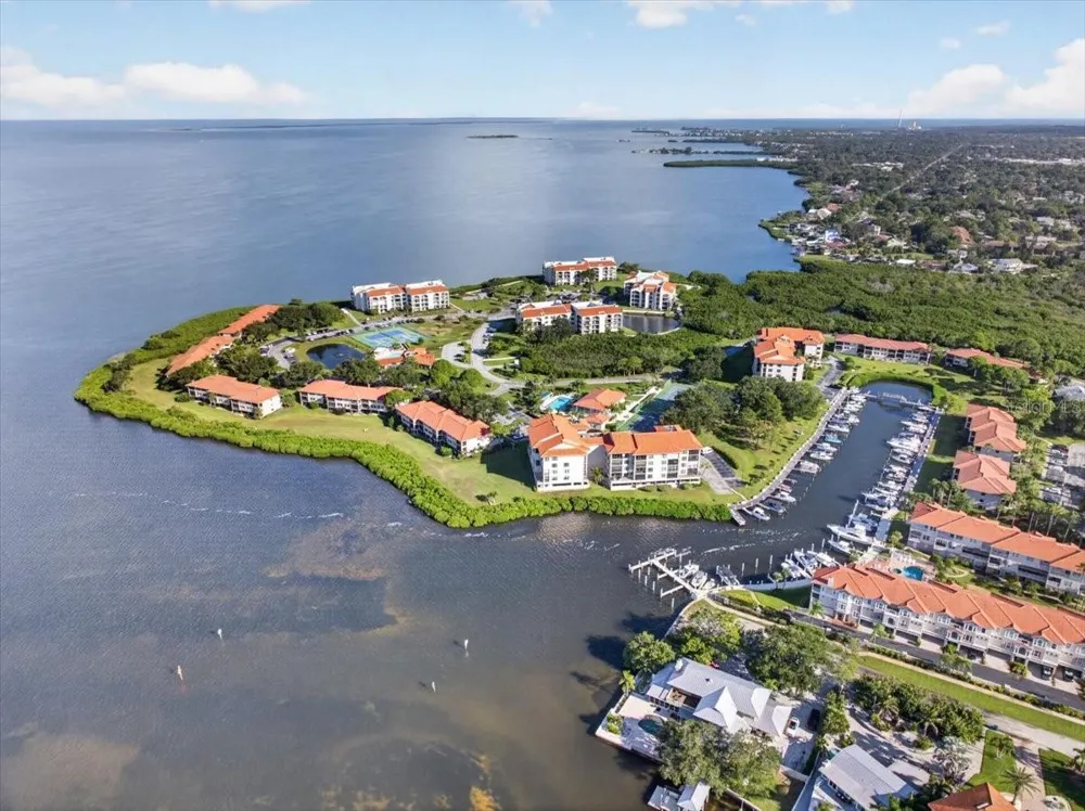 1805 MARINER DRIVE #51 Tarpon Springs, FL 34689