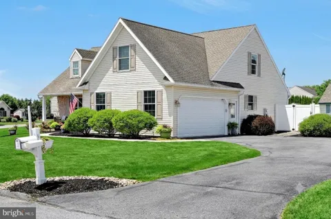 321 CATHERINE COURT
