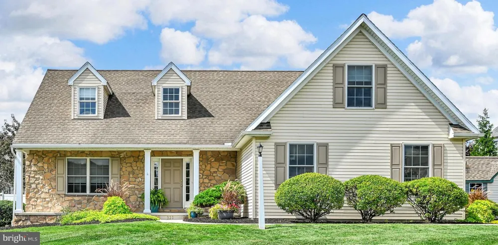 321 CATHERINE COURT Lebanon, PA 17042