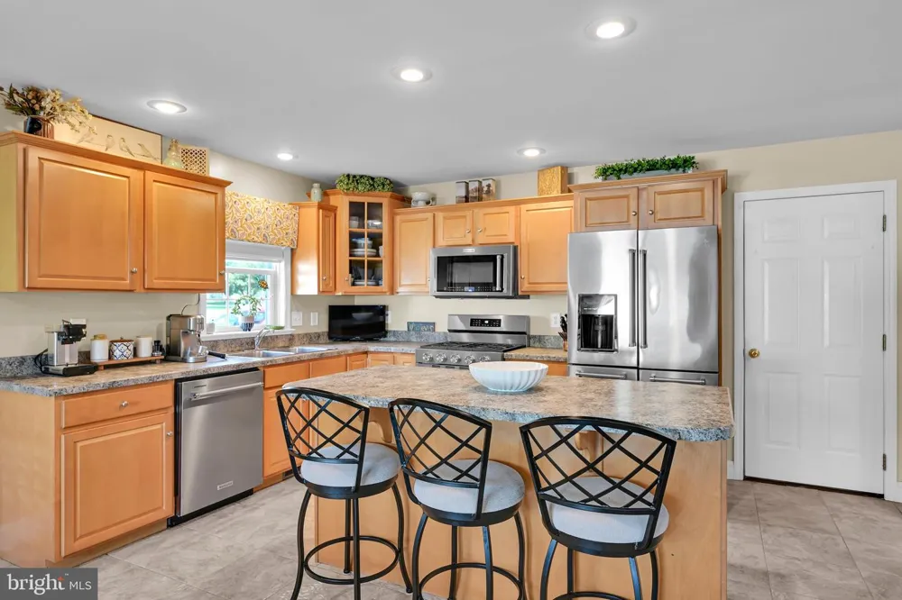 321 CATHERINE COURT Lebanon, PA 17042