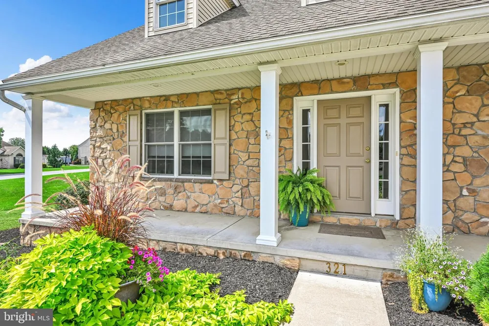 321 CATHERINE COURT Lebanon, PA 17042