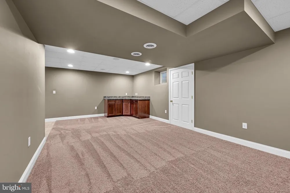 321 CATHERINE COURT Lebanon, PA 17042