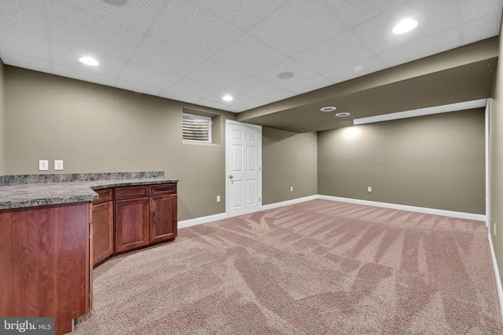 321 CATHERINE COURT Lebanon, PA 17042