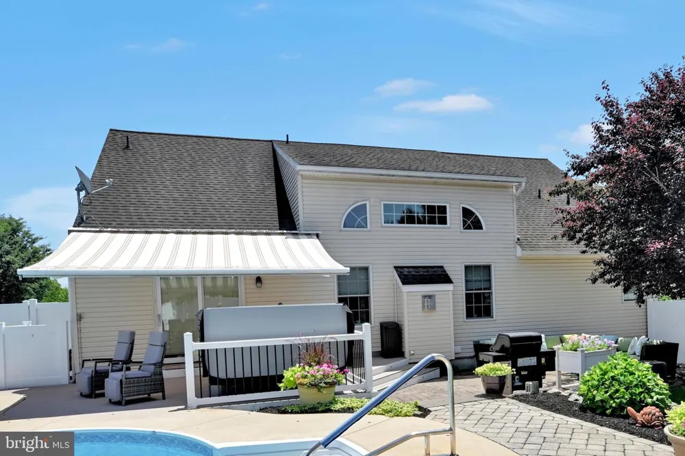 321 CATHERINE COURT Lebanon, PA 17042