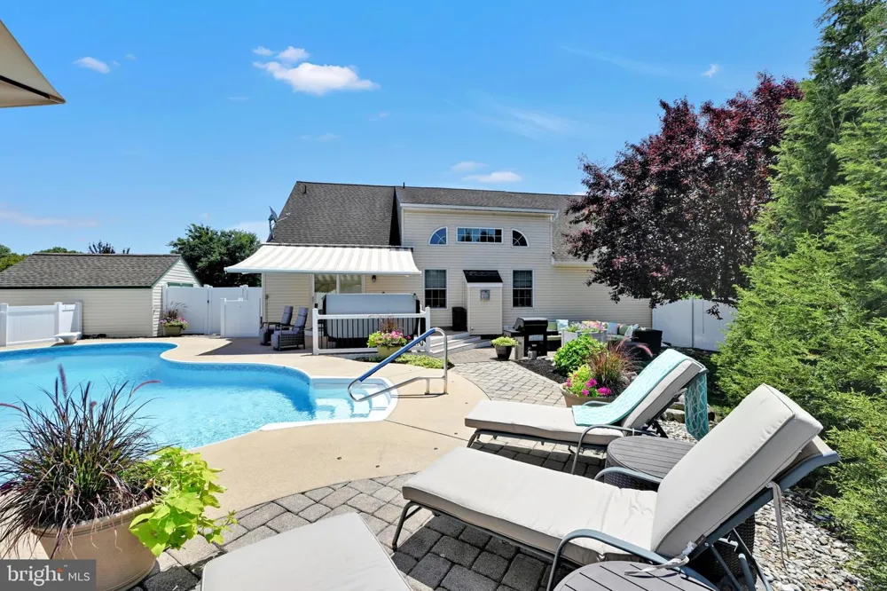 321 CATHERINE COURT Lebanon, PA 17042