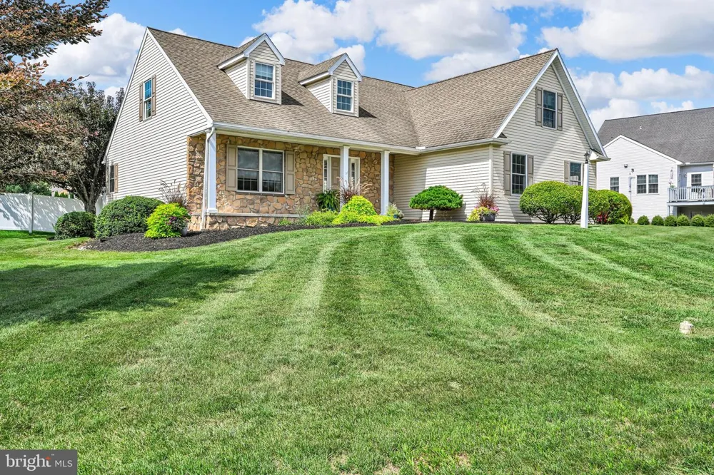 321 CATHERINE COURT Lebanon, PA 17042