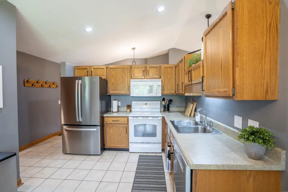 8421 Trail Blazer Drive SE Byron Center, MI 49315