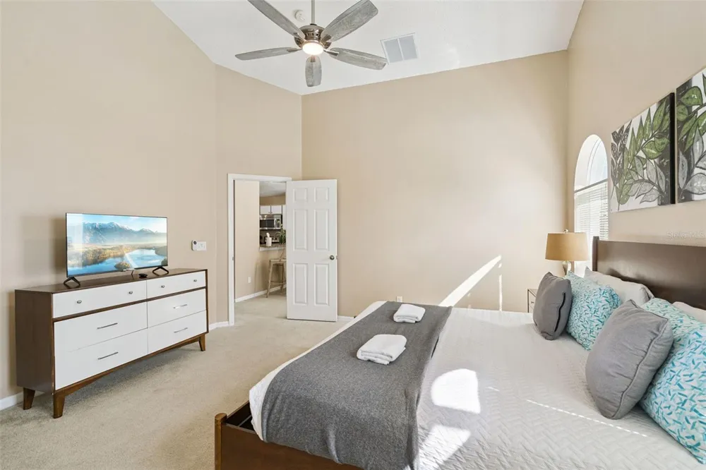905 LOCKBREEZE DRIVE Davenport, FL 33897