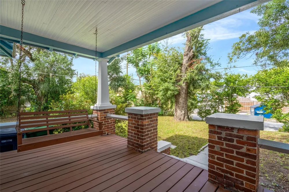 4109 SUWANEE AVENUE Tampa, FL 33603