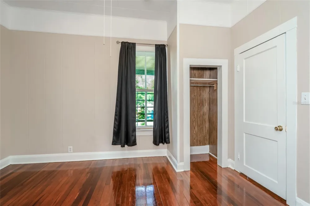 4109 SUWANEE AVENUE Tampa, FL 33603