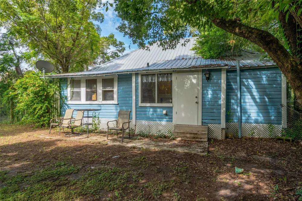 4109 SUWANEE AVENUE Tampa, FL 33603