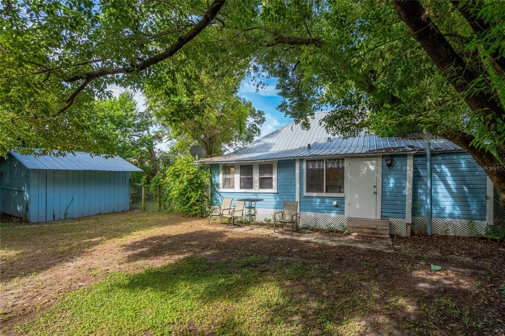 4109 SUWANEE AVENUE Tampa, FL 33603