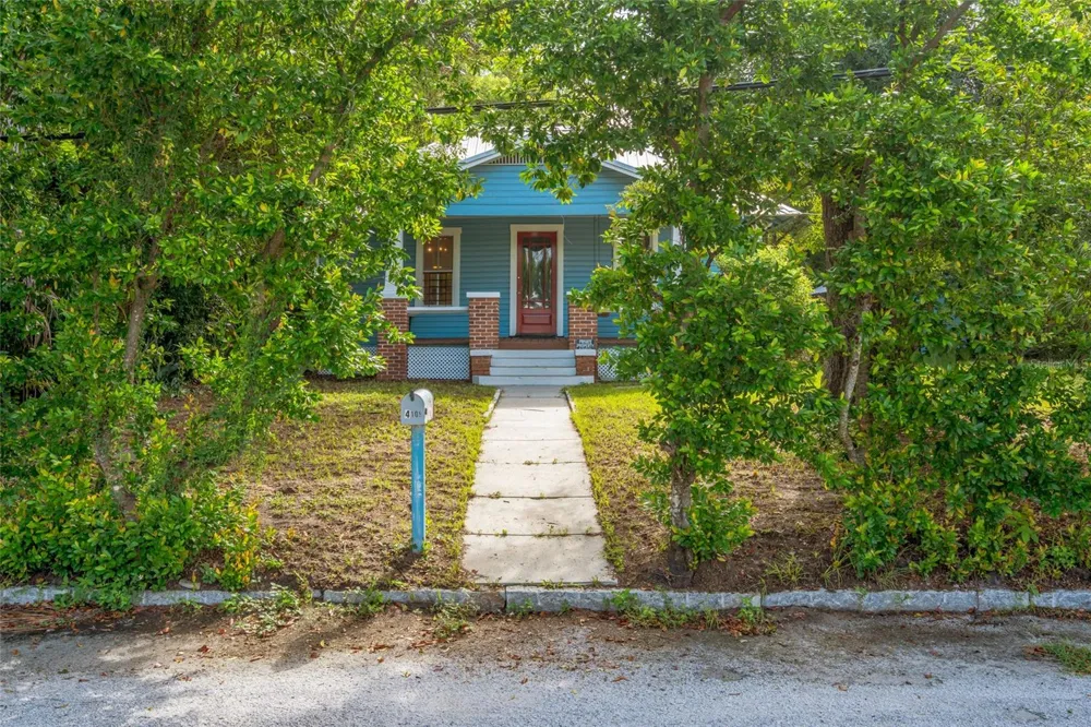 4109 SUWANEE AVENUE Tampa, FL 33603