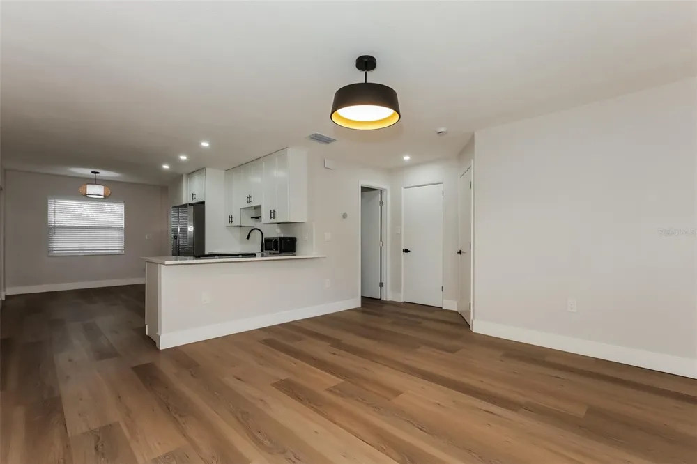 726 75TH AVENUE St Petersburg, FL 33702
