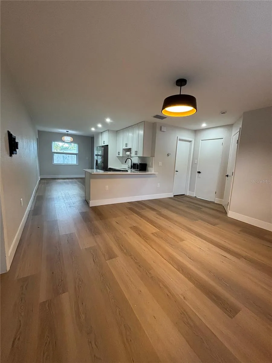 726 75TH AVENUE St Petersburg, FL 33702