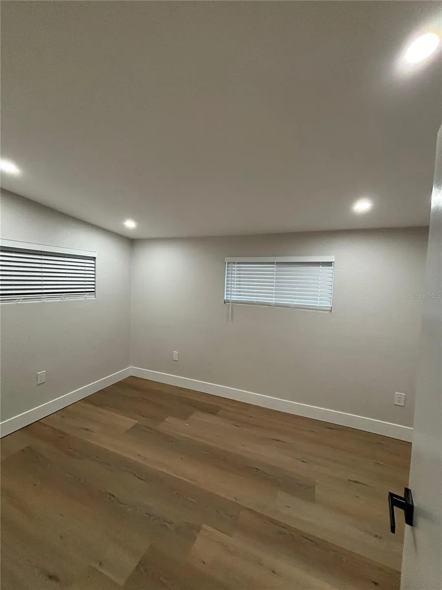 726 75TH AVENUE St Petersburg, FL 33702