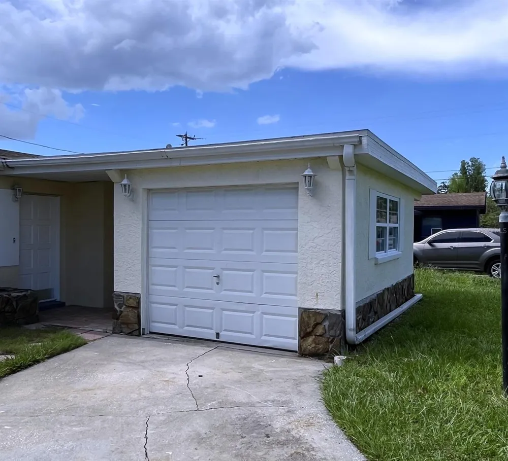 5682 63RD LANE St Petersburg, FL 33709