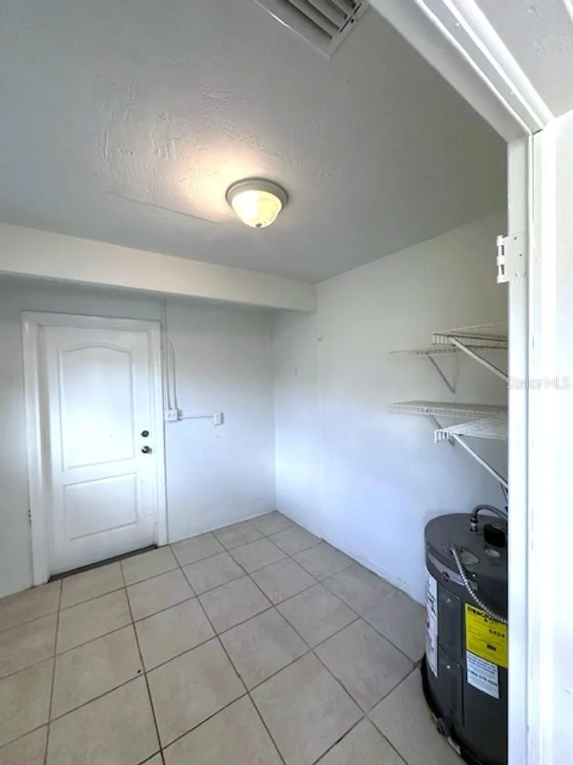 5682 63RD LANE St Petersburg, FL 33709