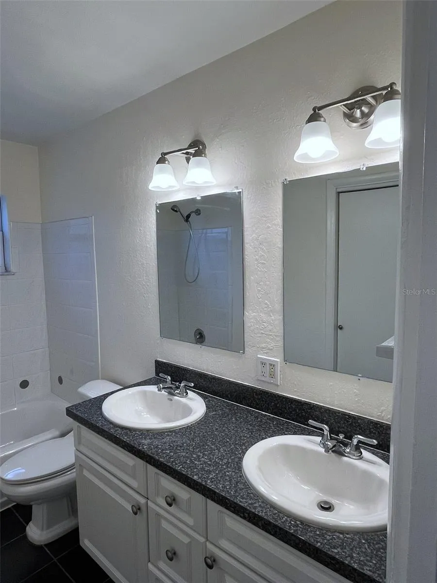 5682 63RD LANE St Petersburg, FL 33709
