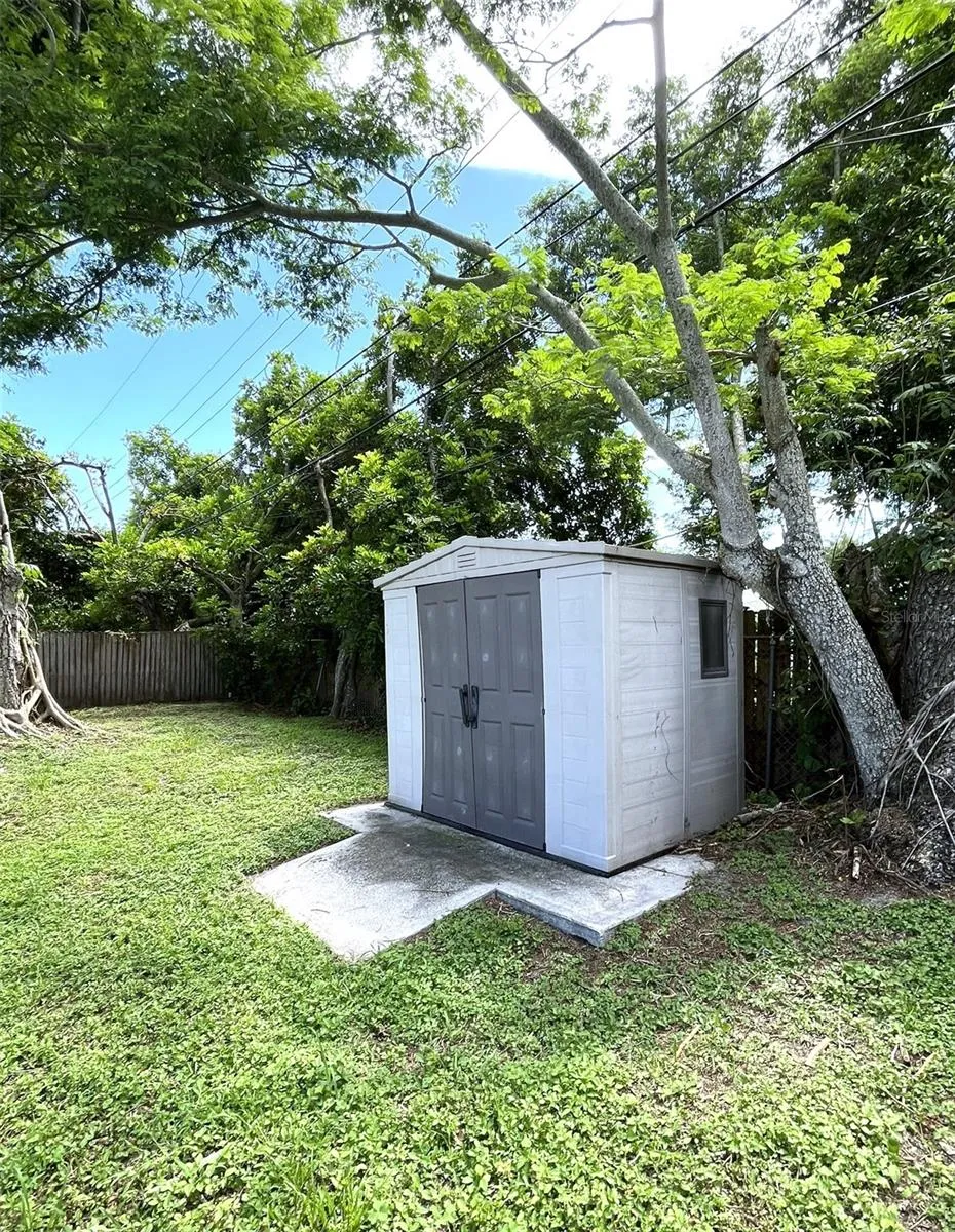 5682 63RD LANE St Petersburg, FL 33709